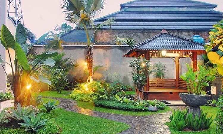 Membuat gazebo di taman, Sumber: youtube.com